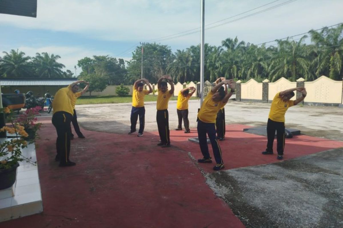 Jumat Sehat, Polsek Siak Kecil olahraga pagi demi jaga kebugaran