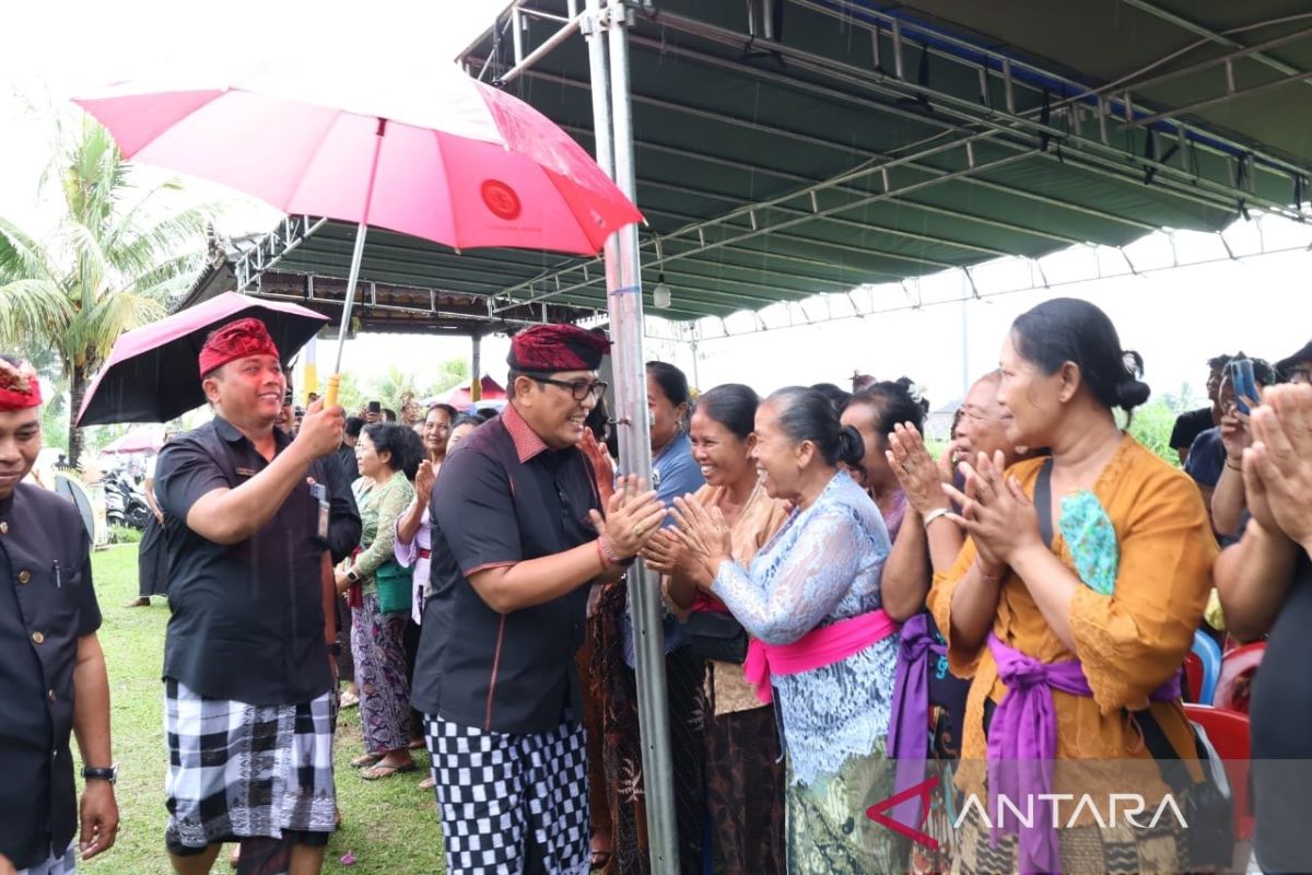 Bupati Tabanan hadiri Pitra Yadnya untuk lestarikan adat dan budaya