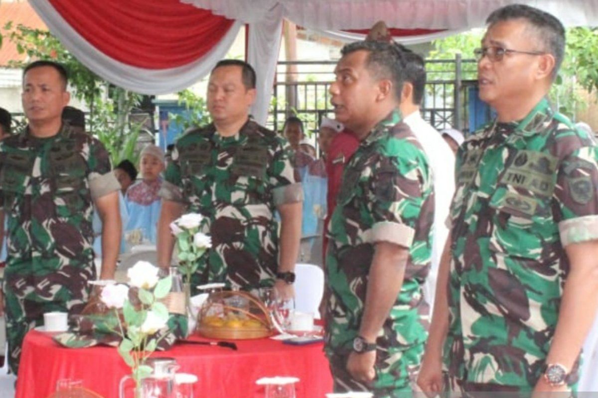 Kodim Palembang gelar dapur masuk sekolah, guru dan siswa mengapresiasi