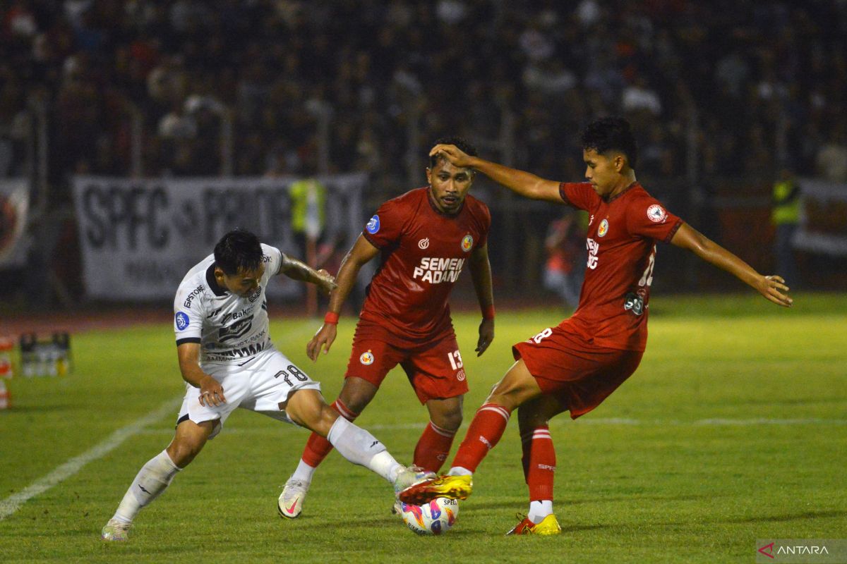 Jadwal Liga 1: Semen Padang jamu Persebaya, Bali United jumpa Persija