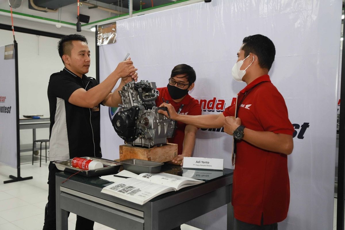 Teknisi AHASS siap adu keterampilan teknis sepeda motor Honda di level Asia Oceania