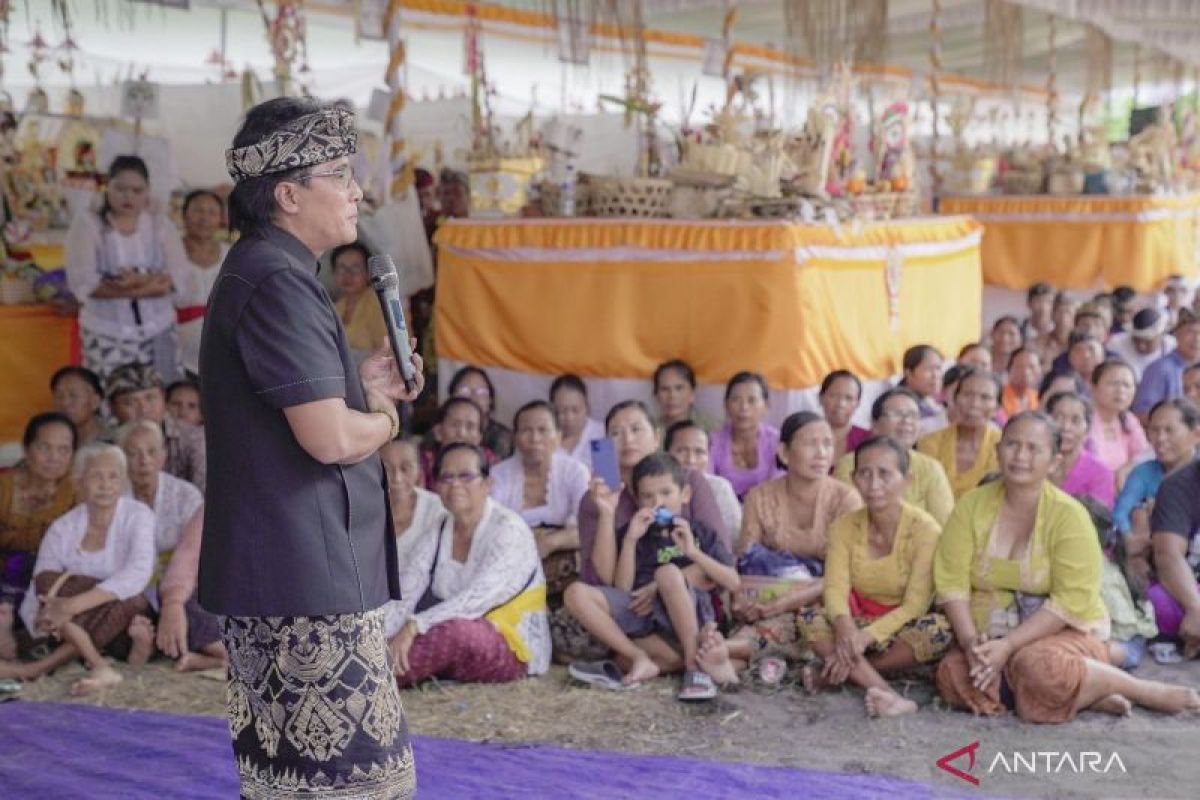 Bupati Badung ajak masyarakat Buleleng jaga persatuan