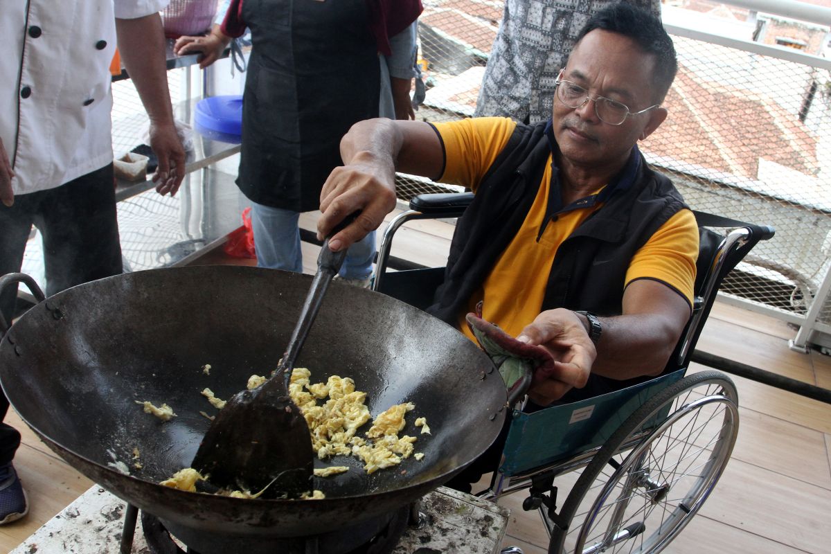 Pelatihan usaha kuliner bagi penyandang disabilitas di Malang