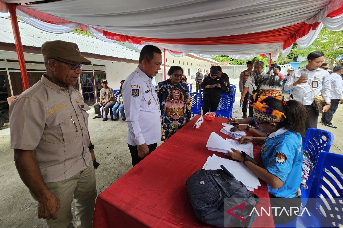 Wamendagri Ribka minta warga Papua tenang tunggu hasil keputusan KPU