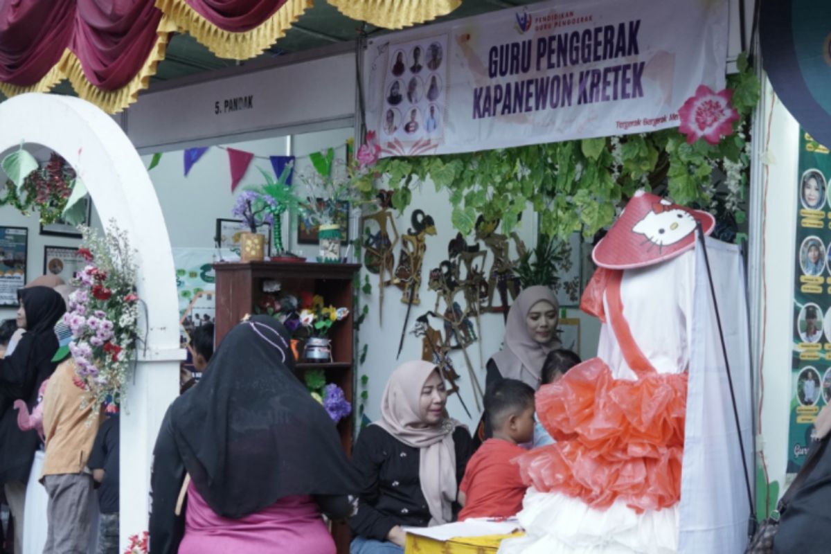 Guru harus miliki kompetensi kepribadian dan sosial