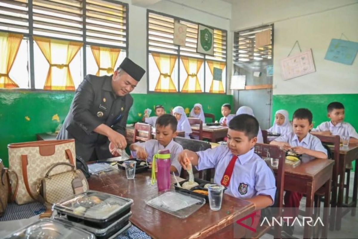 Dukung program Probowo, Pemkot Padangsidimpuan luncurkan makanan bergizi