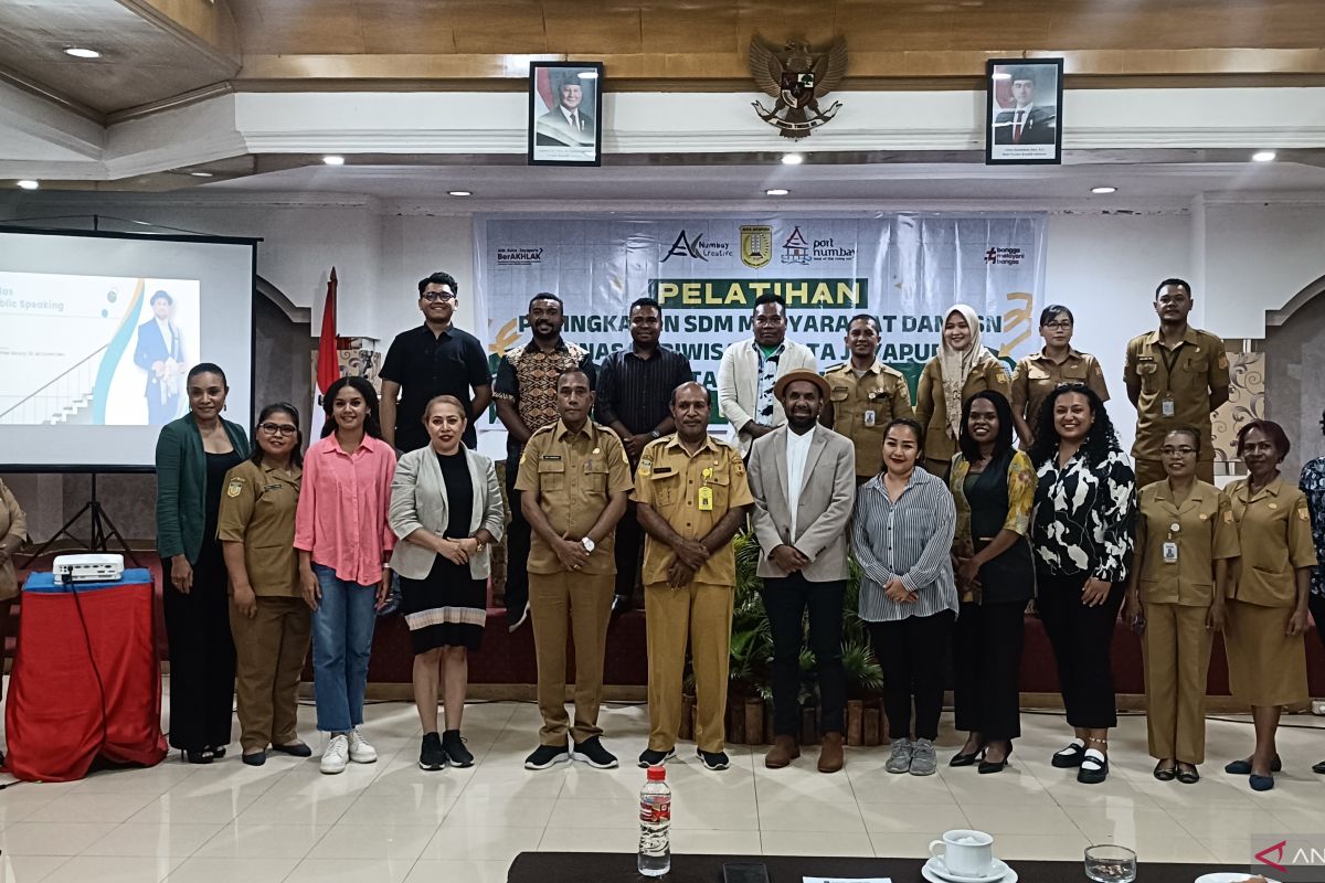 Pemkot Jayapura tingkatkan kemampuan public speaking masyarakat dan ASN