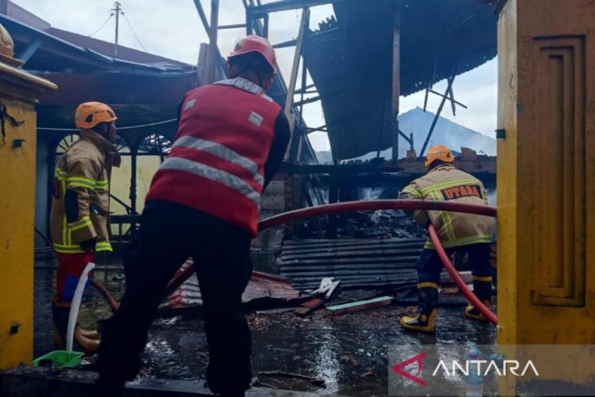 Dua rumah kosong di Balikpapan terbakar