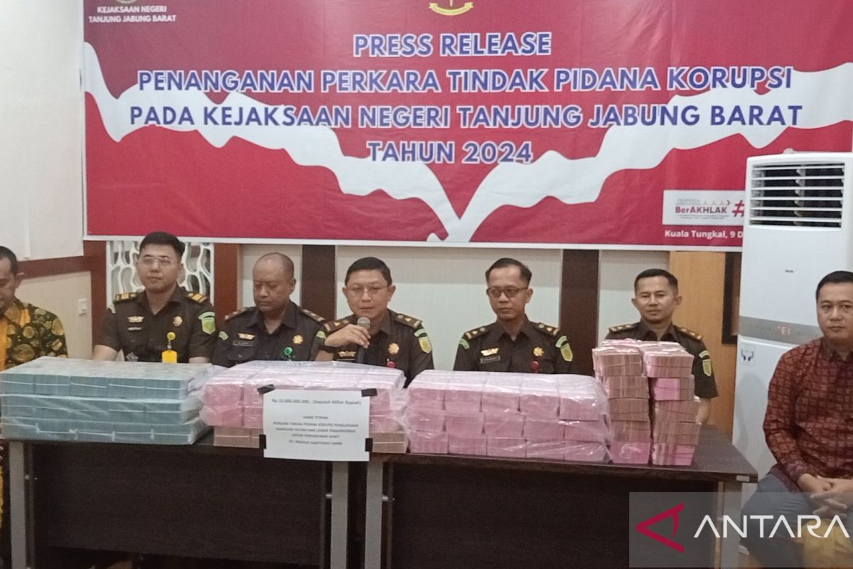 Kejari Tanjabbar mantan direktur PT PSJ, sita kerugikan negara Rp126 miliar