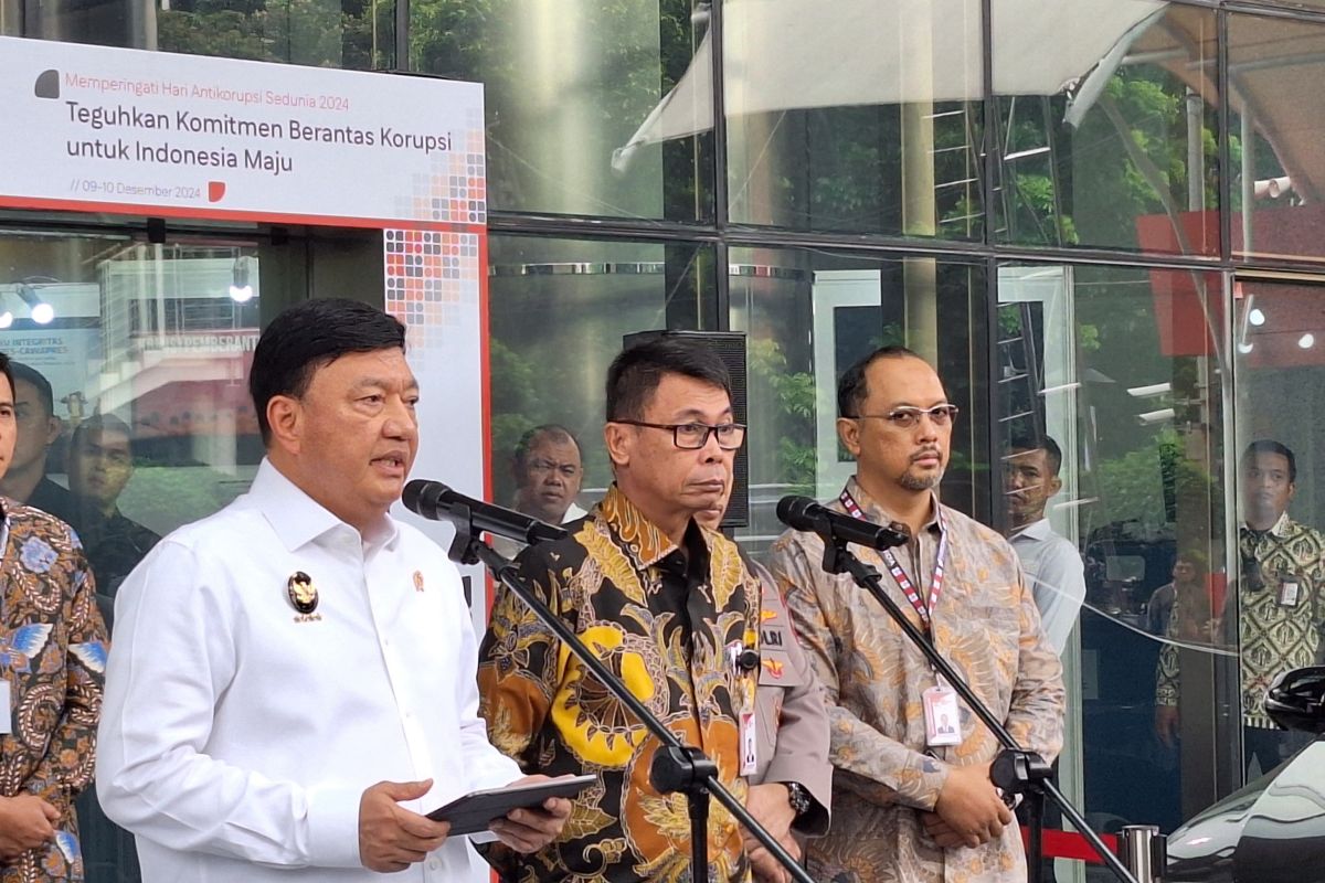 Menko polkam pastikan pemerintah perkuat pelayanan basis digital cegah korupsi