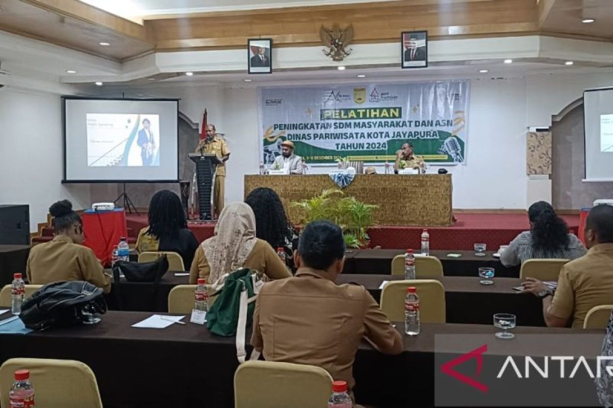 Pemkot Jayapura tingkatkan kemampuan berkomunikasi generasi muda