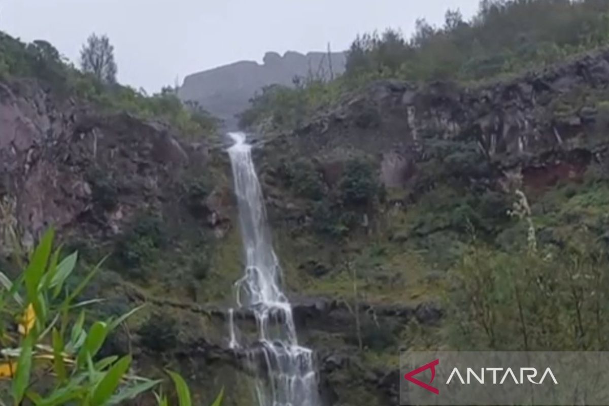 BMKG: Air terjun dadakan di Gunung Agung akibat hujan lebat