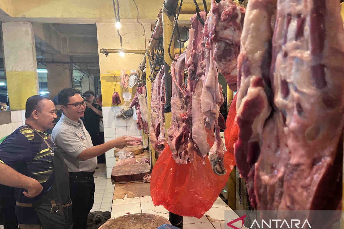 Selasa ini, harga daging sapi turun Rp5.170 jadi Rp129.780 per kg