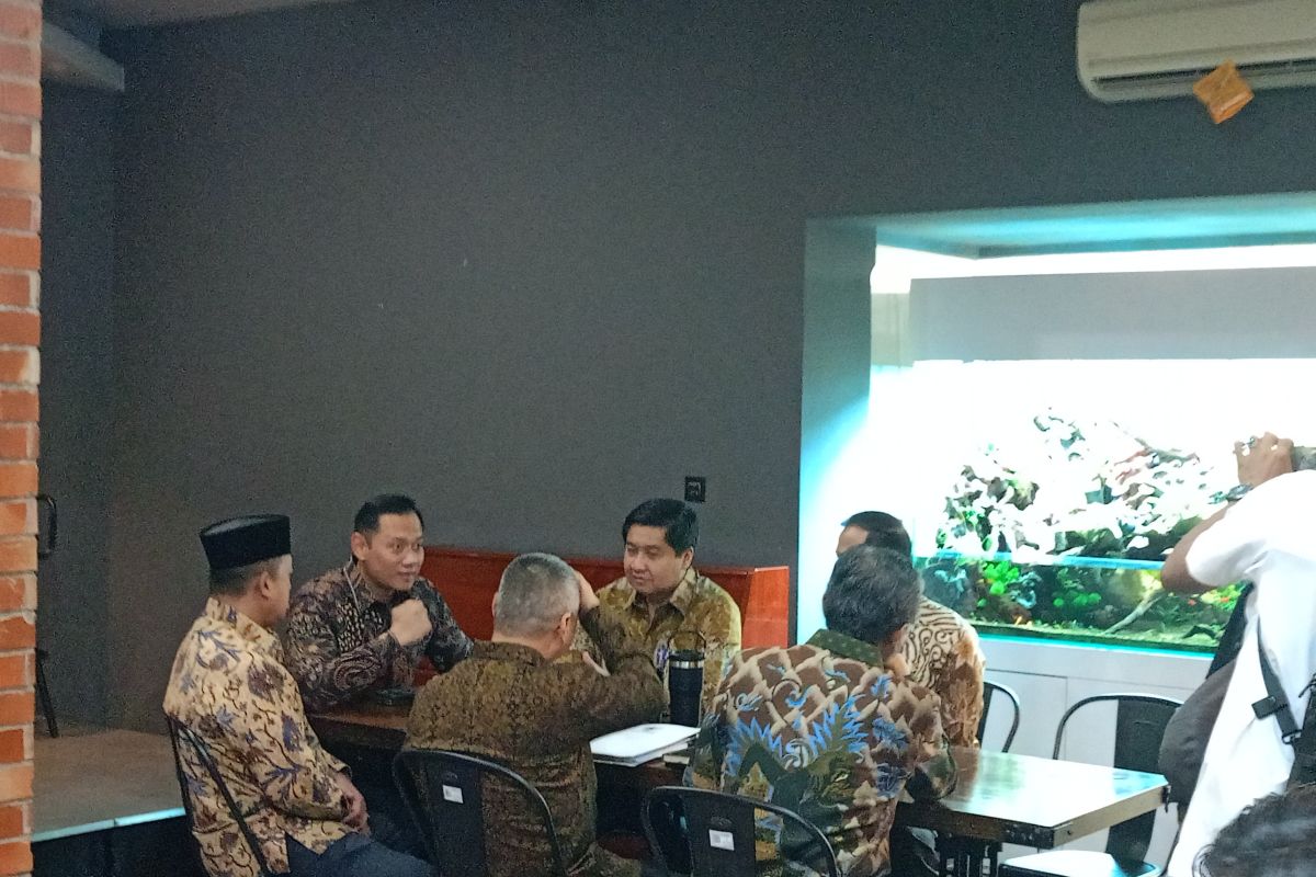 AHY laporkan sejumlah program unggulan kepada Presiden Prabowo