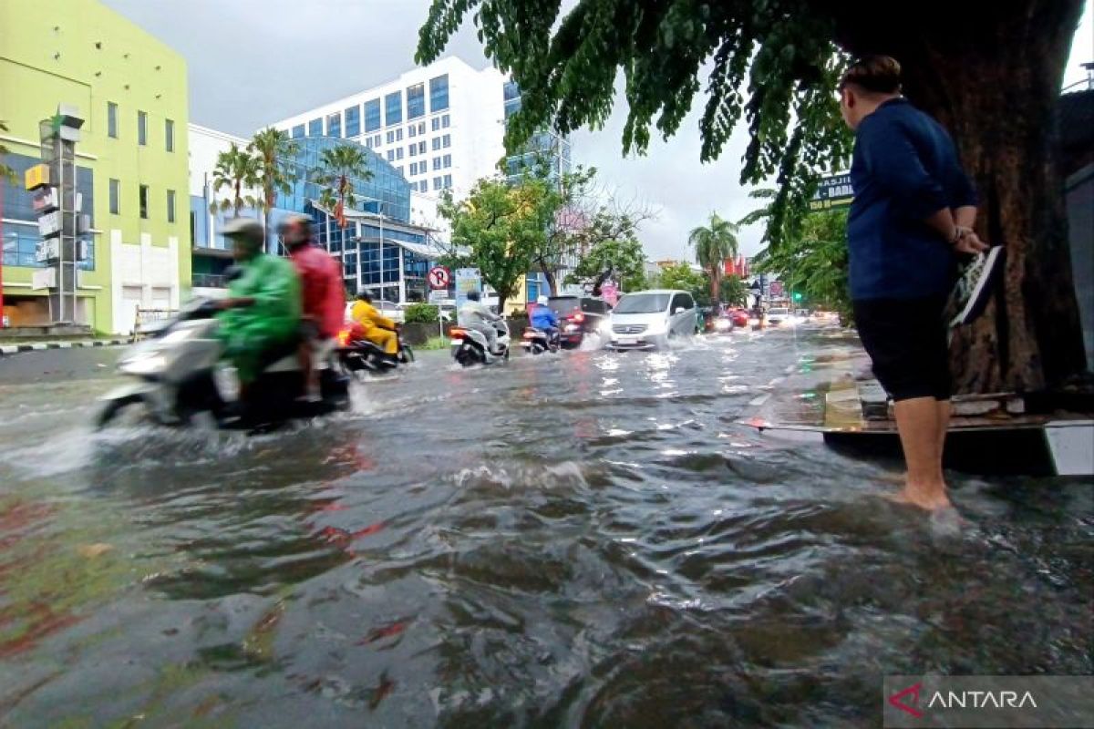 BMKG sebut Indonesia masuki periode hujan berintensitas tinggi