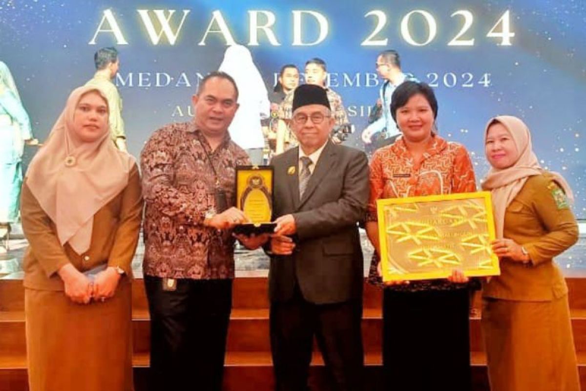 Pemkab Simalungun raih penghargaan Informatif Award 2024