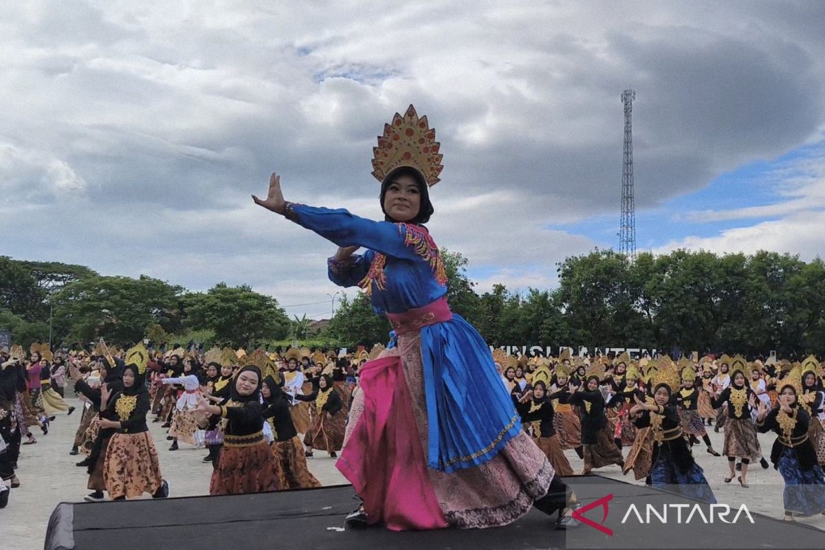 1.987 siswa di Banten cetak rekor MURI lewat Tari Walijamaliha