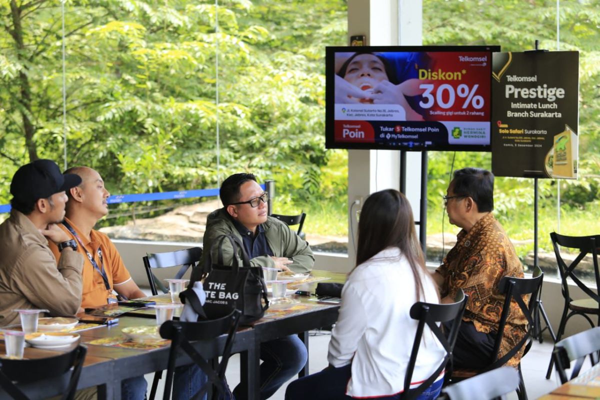 Dengarkan suara pelanggan, Telkomsel gelar "Intimate Lunch" di enam kota