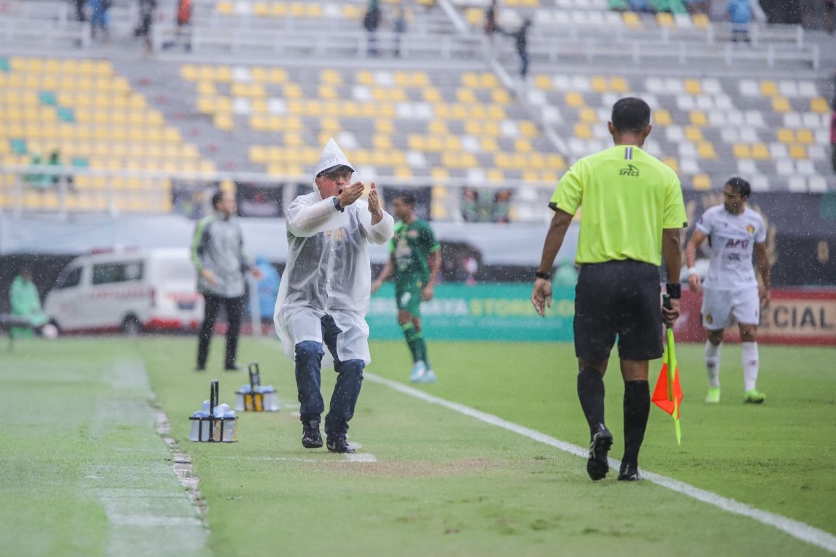 Pelatih Persik akui pemainnya buat kesalahan pada awal pertandingan