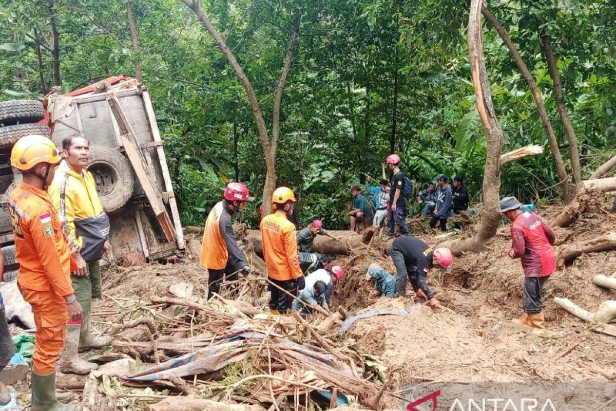 Bupati minta BMKG lakukan modifikasi cuaca di wilayah Kabupaten Sukabumi