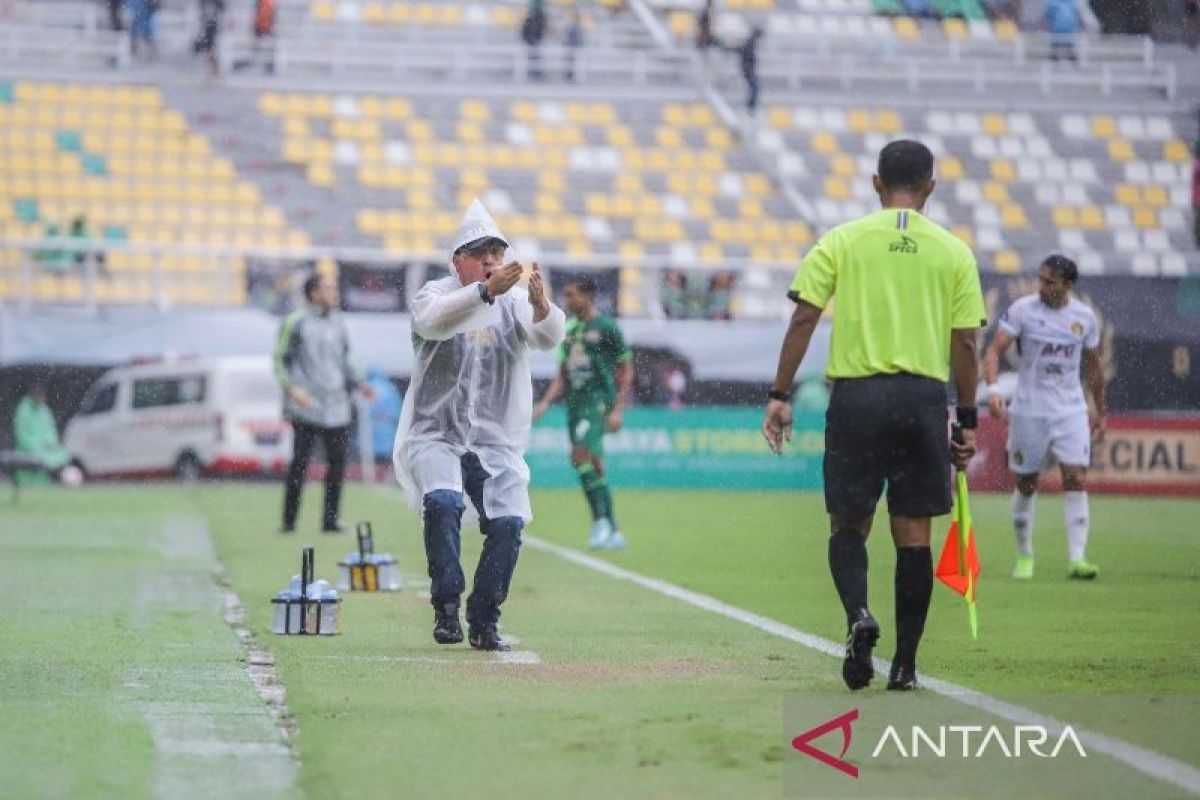 Pelatih Persik akui pemainnya buat kesalahan di awal pertandingan