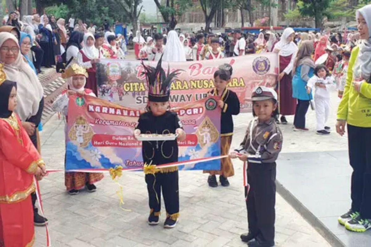 1.070 Murid TK dari Kalianda-Rajabasa meriahkan Karnaval Hari Guru