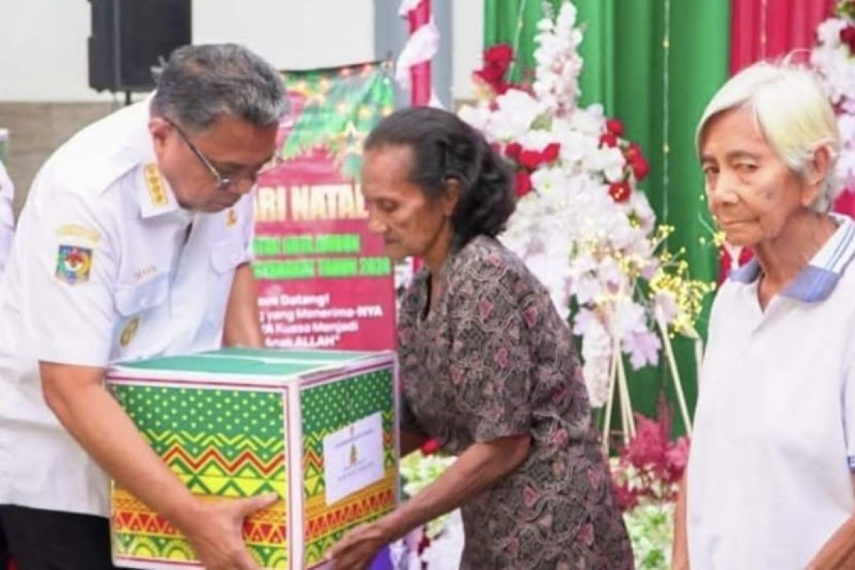 Pemkot Ambon safari Natal di lima kecamatan