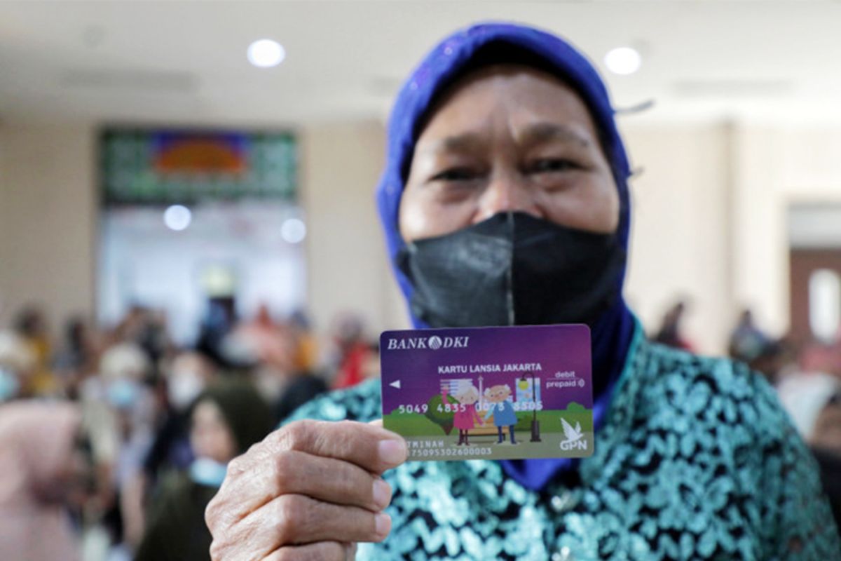 Daftar bansos cair di Desember 2024 beserta rinciannya