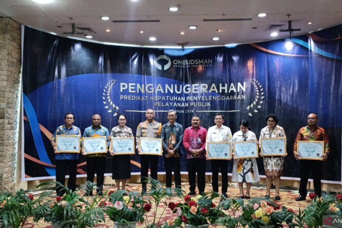 Dukcapil Jayapura meraih predikat tertinggi dalam layanan publik