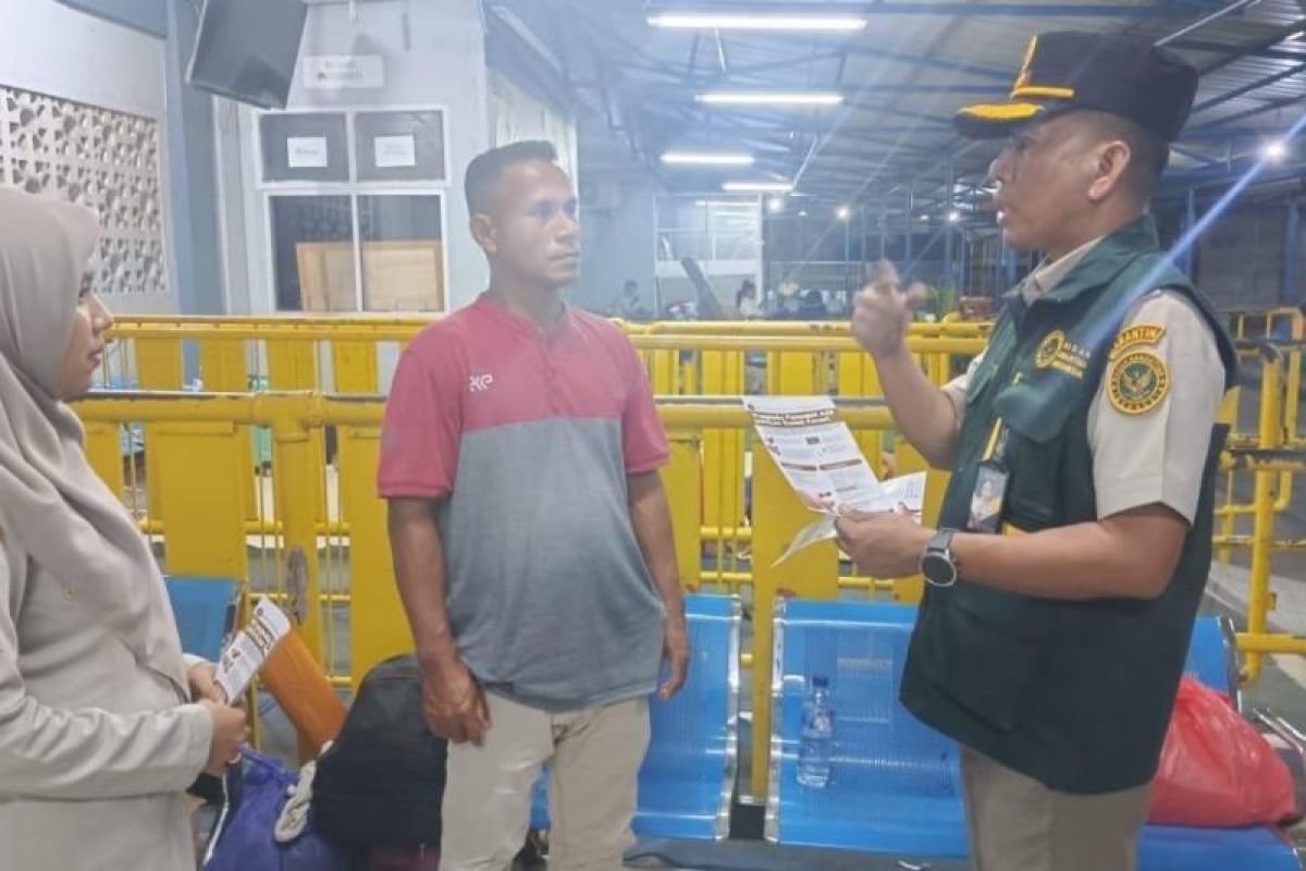 BKHIT Maluku sosialisasi pencegahan penyebaran penyakit ASF di bandara dan pelabuhan