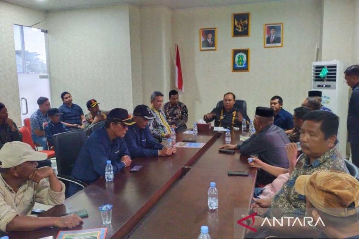 Tidak loyal dan patuh, Pj Bupati Simeulue copot Camat Teupah Selatan