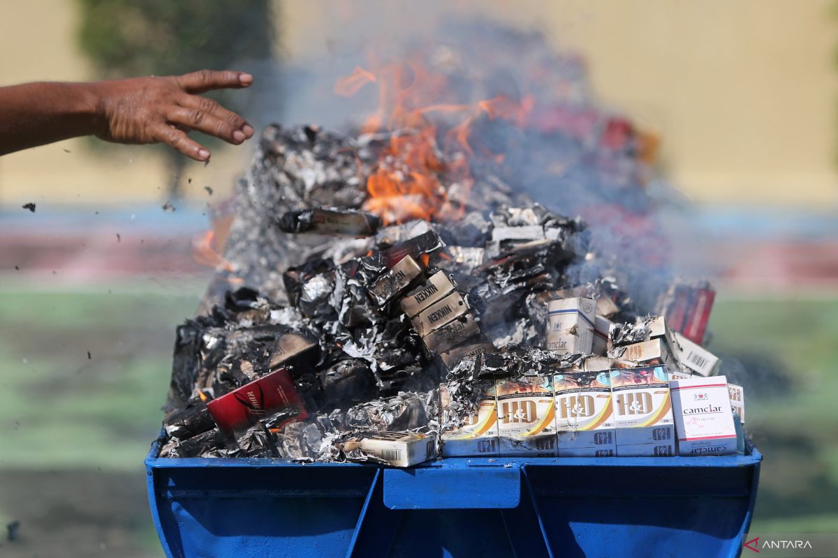 Bisa dipenjara, ini sanksi pidana produsen dan pengedar rokok ilegal