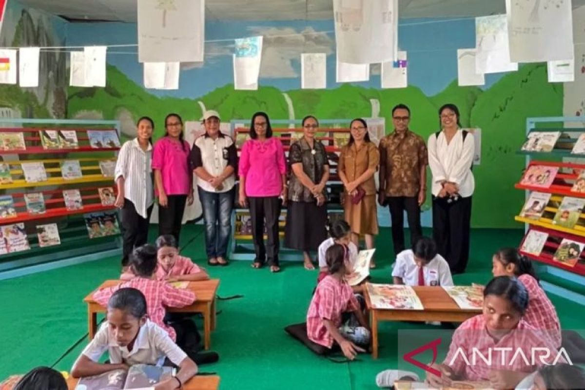 Yayasan  Heka Leka bentuk perpustakaan ramah anak di Maluku Tengah