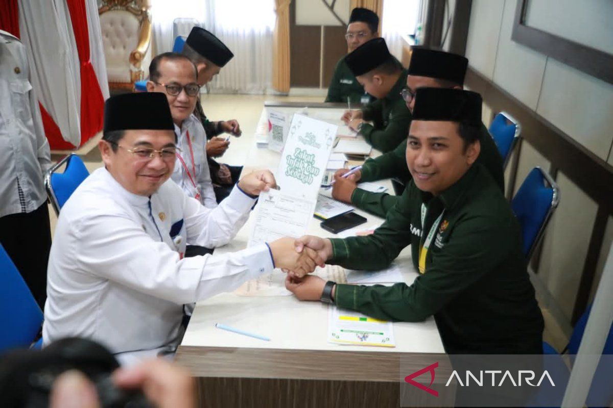 Baznas Banjarmasin menerima kumpulan zakat profesi PNS Rp4 miliar