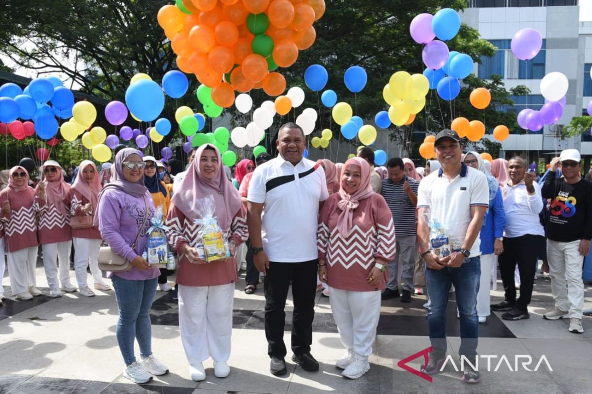 Dharma Wanita Persatuan UNG Gelar Pencanangan HUT DWP dan Hari Ibu