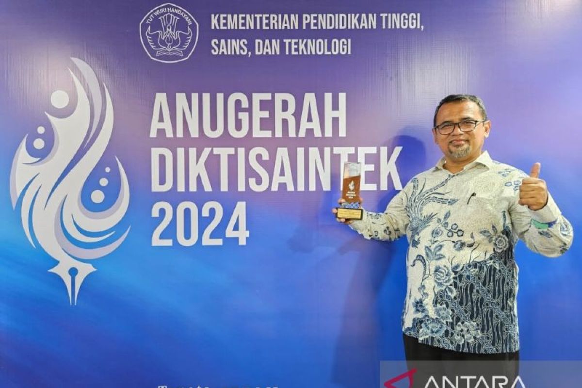 UIKA Bogor terima penghargaan nasional dari Kemendikti Saintek