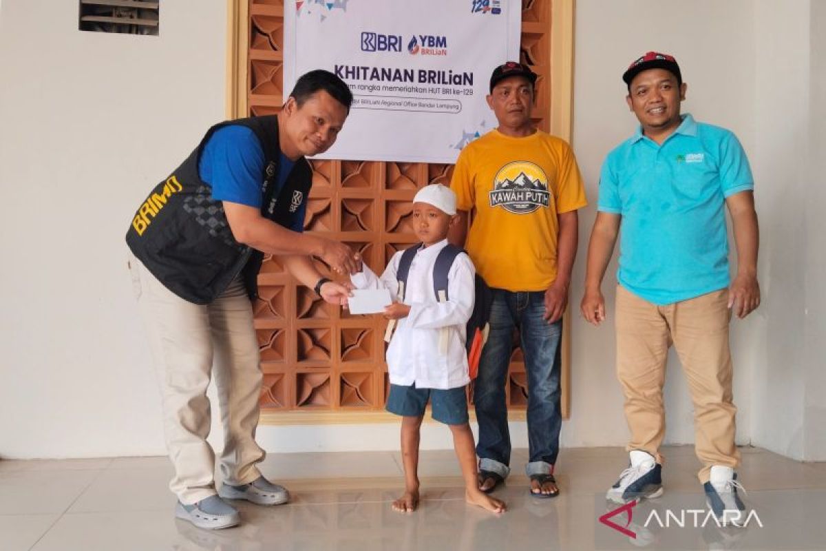 Rayakan HUT ke-129, BRI Mukomuko gelar sunatan gratis untuk 45 anak