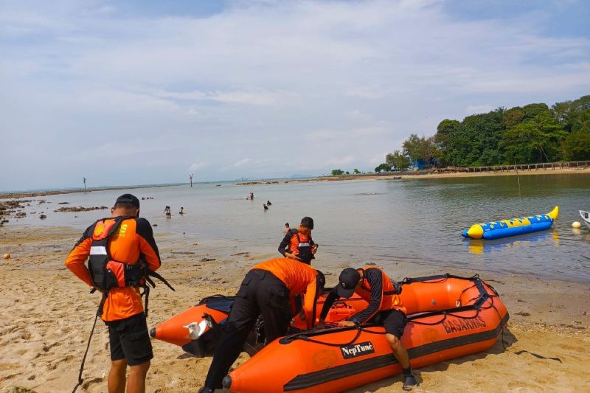 SAR terima laporan tujuh pemancing tersapu pasang laut di Batam