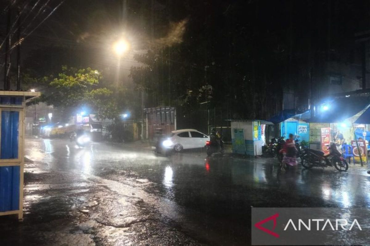 Titik lokasi banjir di Kota Makassar terus bertambah