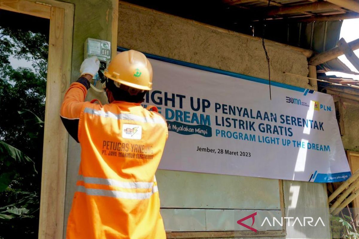 PLN: Light Up The Dream mampu sambungakan listrik gratis 11.390 keluarga