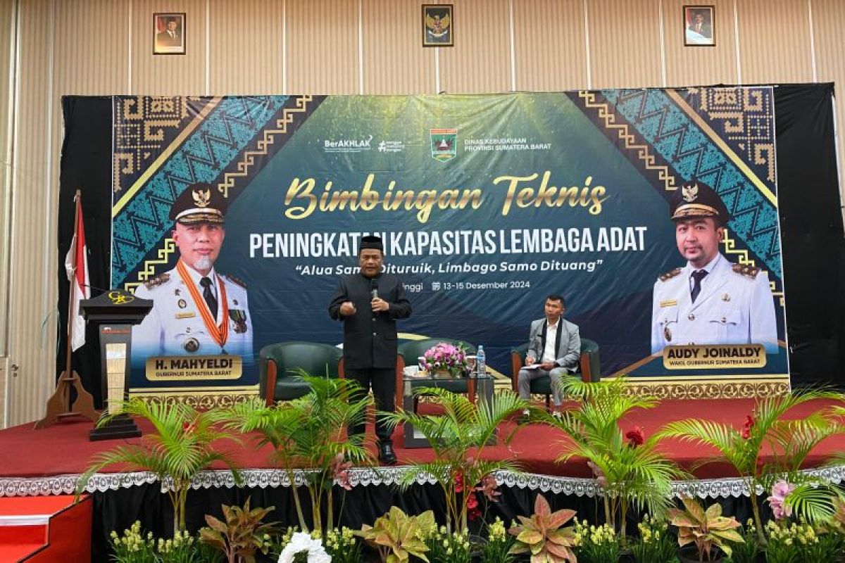 Perkuat Peran Lembaga Adat, Dinas Kebudayaan Provinsi Sumatera Barat gelar Bimtek