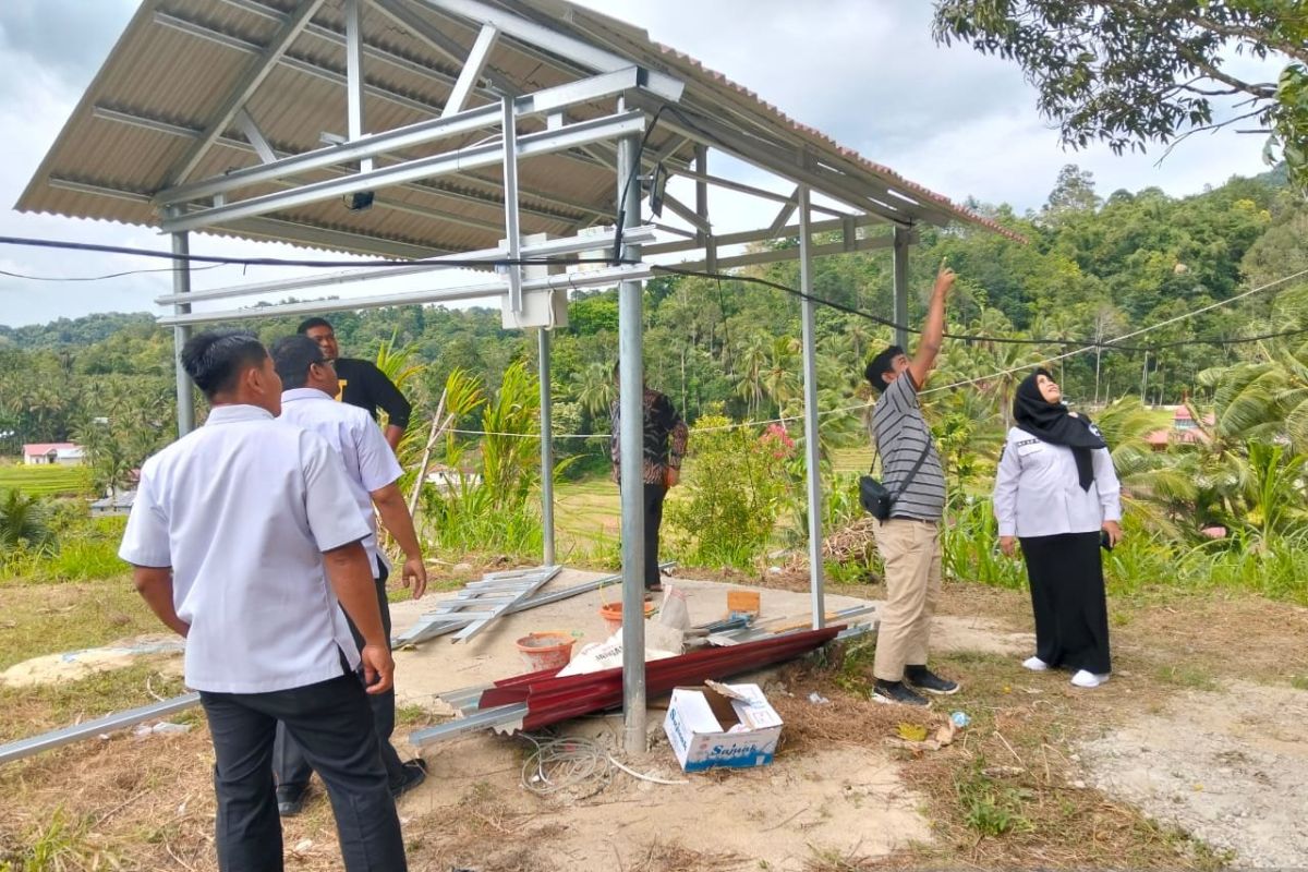 Pemkab Solok bangun menara repeater di wilayah terisolasi