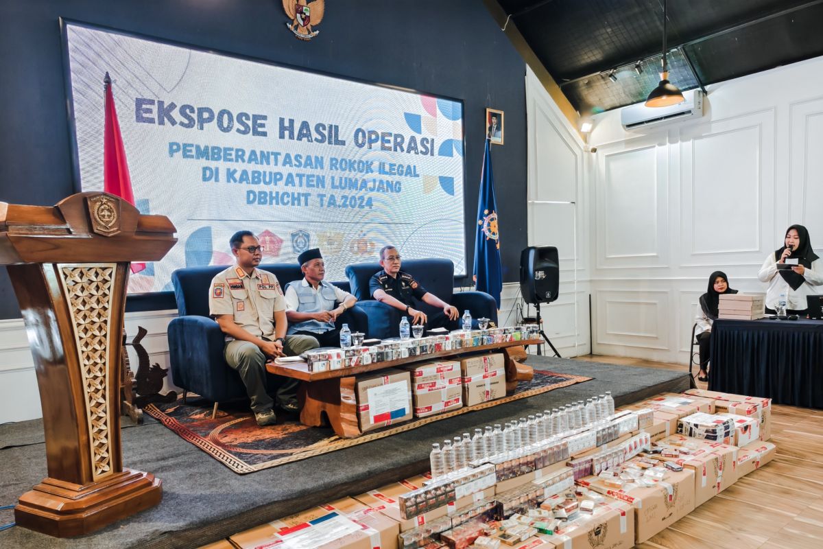 Bea Cukai Probolinggo dan Pemkab Lumajang Ekspos Hasil Penindakan Rokok dan Miras Ilegal Tahun 2024