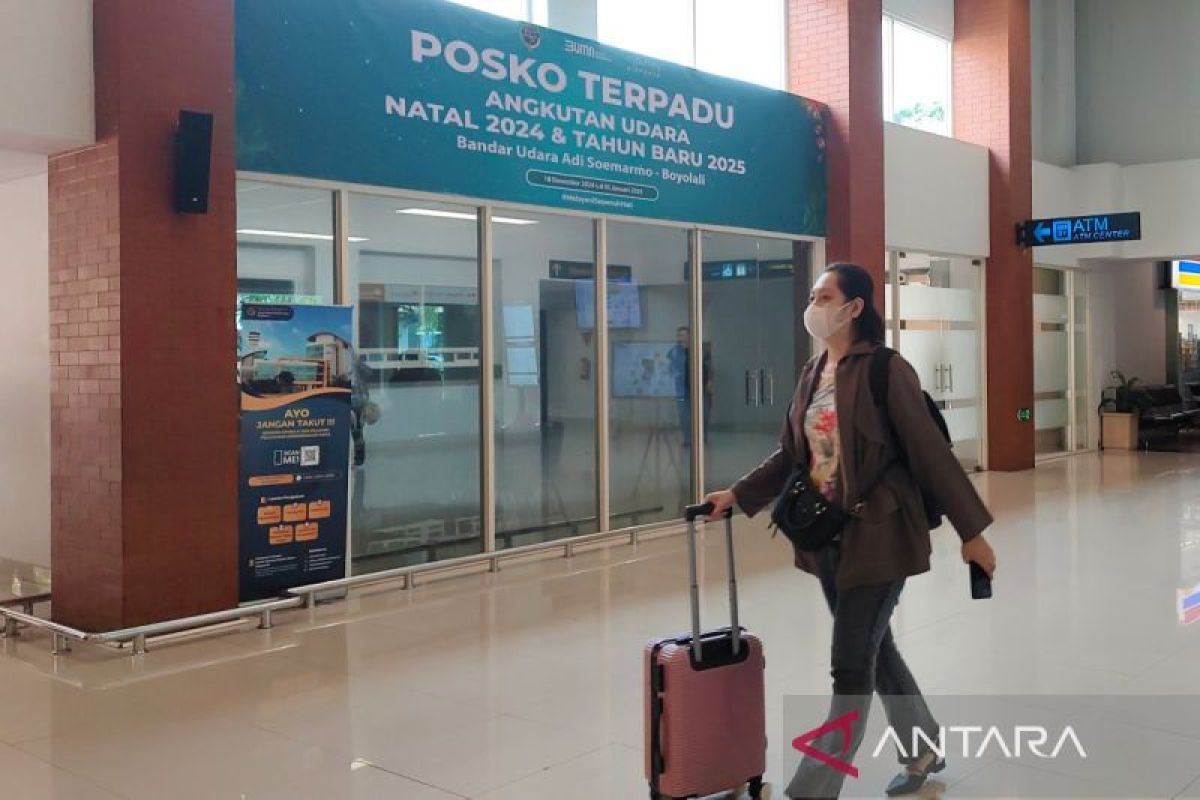 Bandara Adi Soemarmo buka posko hadapi lonjakan  penumpang