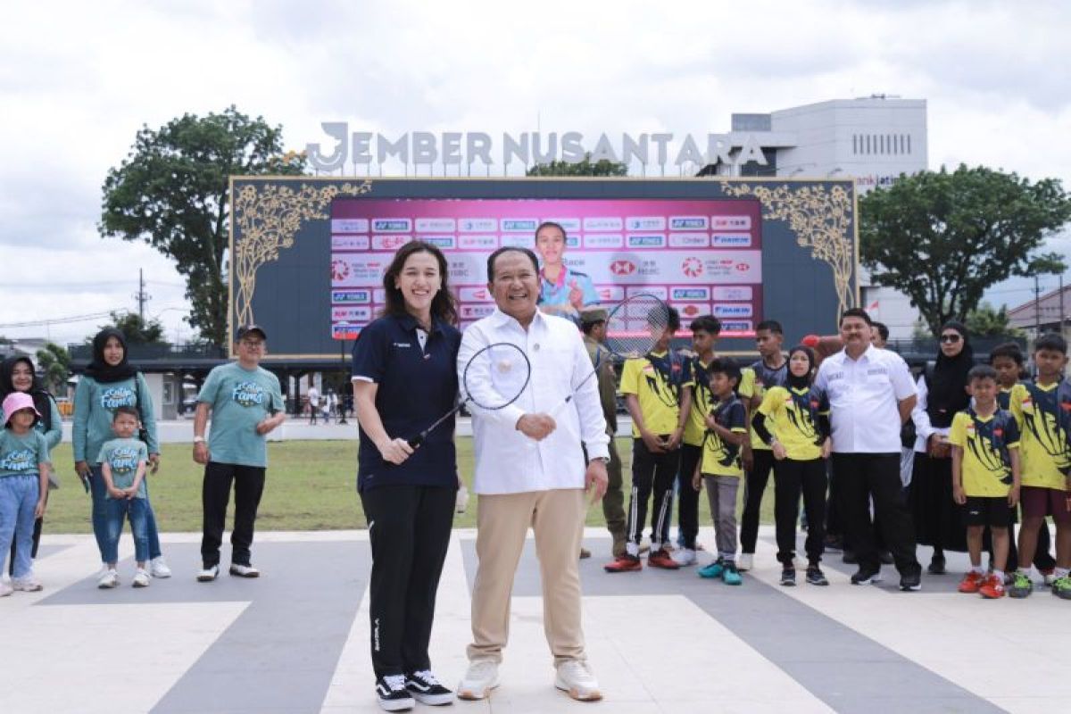 Bupati Jember sambut kedatangan atlet bulu tangkis berprestasi Febriana Dwipuji Kusuma