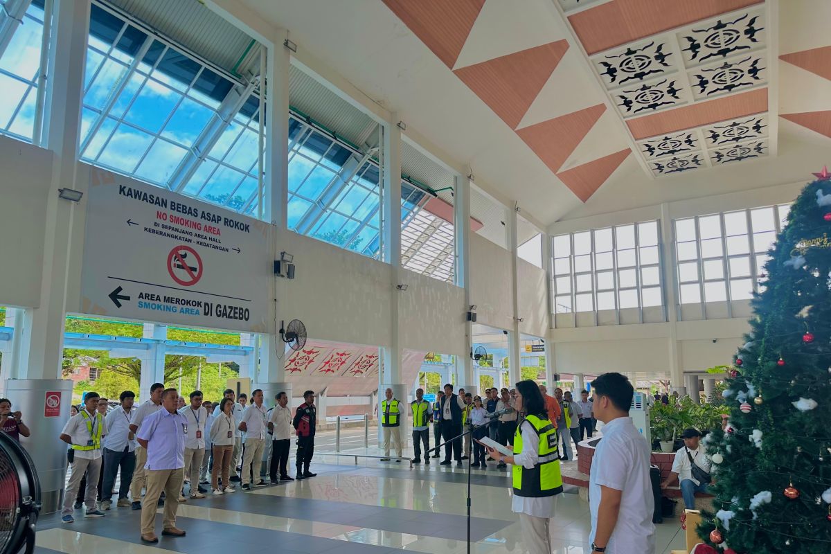 Bandara Pattimura Ambon buka posko terpadu pantau arus mudik Natal