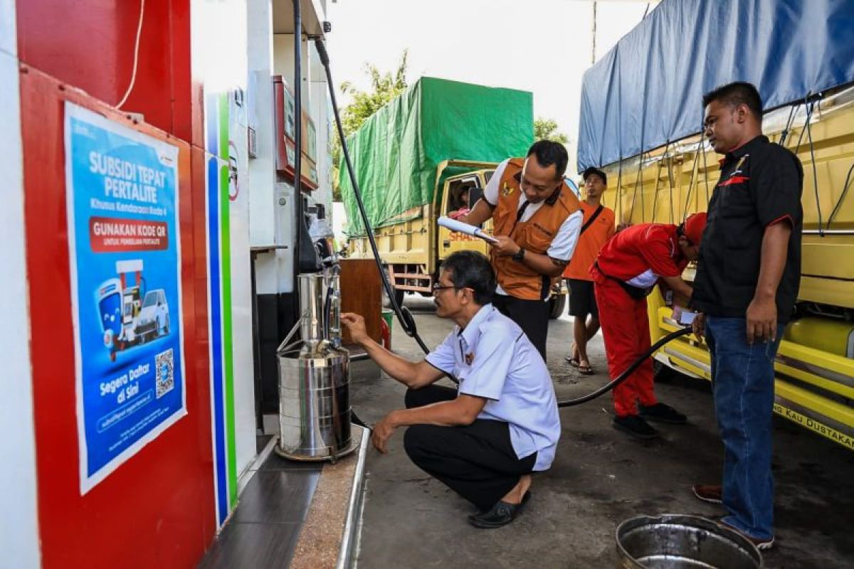 Lindungi konsumen, Pemkot Kediri lakukan tera ulang sejumlah SPBU