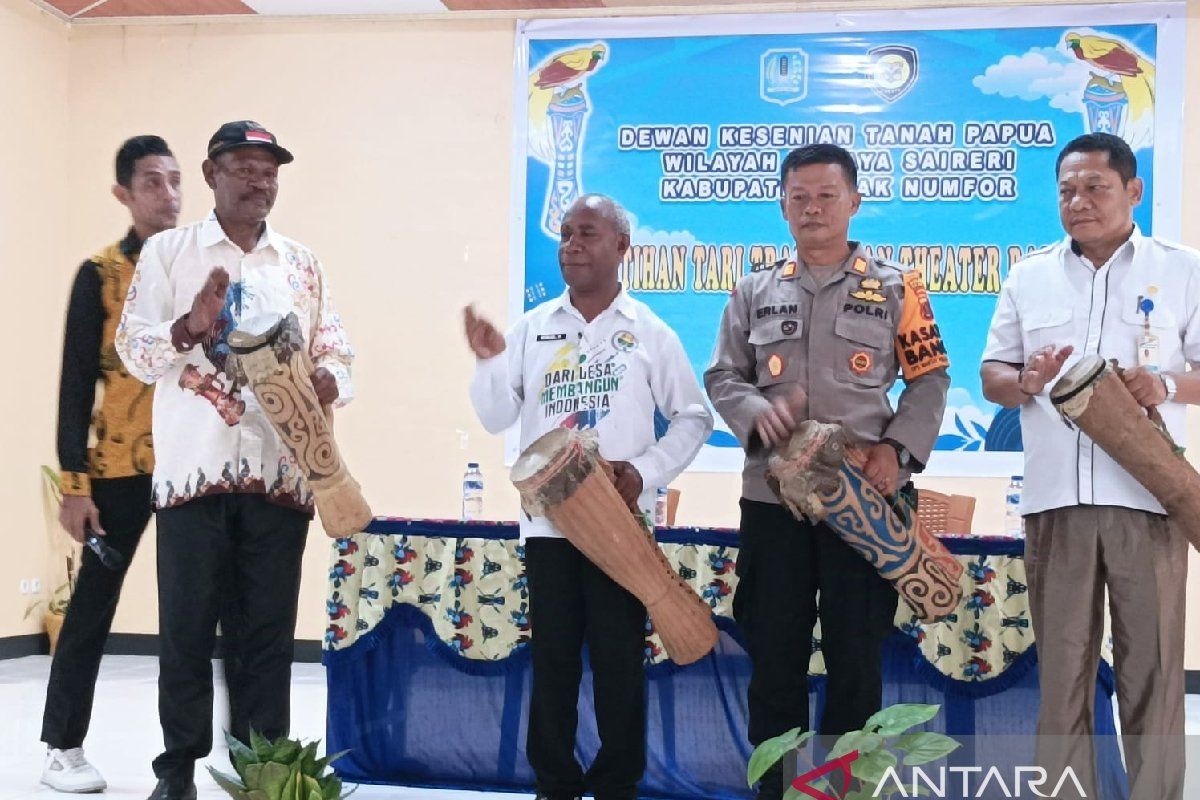 Pemkab Biak minta dewan kesenian jaga keaslian tari tradisi daerah