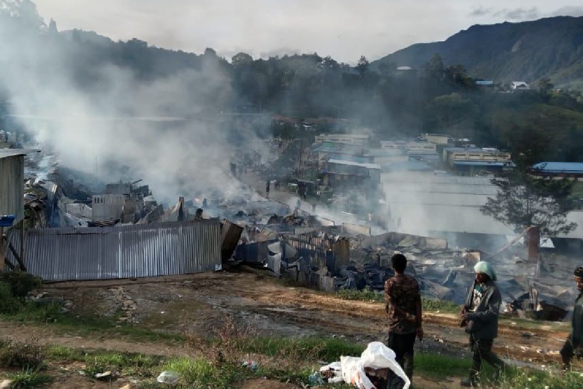 Kapolres Lanny Jaya: Penyebab kebakaran Pasar Tiom sedang diusut