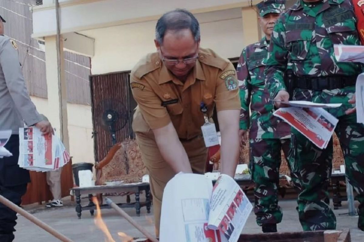 PJ Sekda Ketapang hadiri pemusnahan surat suara rusak Pilkada serentak 2024